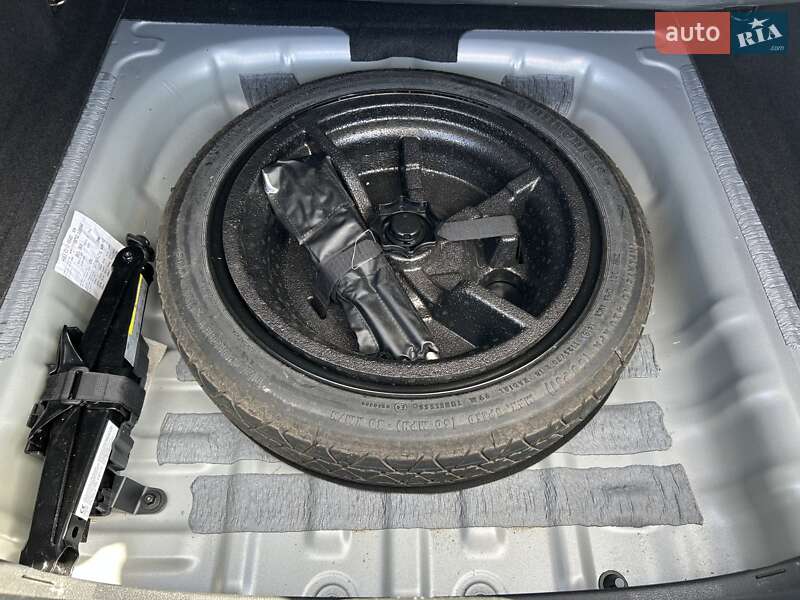 Седан Audi A3 2016 в Ирпене