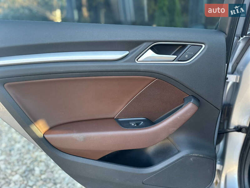 Седан Audi A3 2017 в Львові