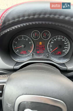 Хэтчбек Audi A3 2005 в 