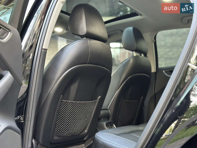 Седан Audi A3 2015 в Киеве фото 48 Седан Audi A3 2015 в Киеве