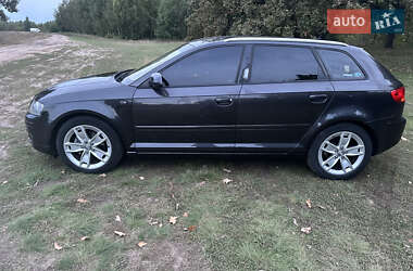Хэтчбек Audi A3 2007 в 