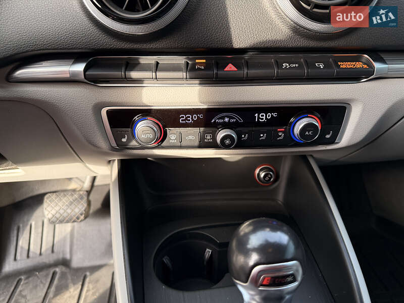 Седан Audi A3 2015 в Івано-Франківську