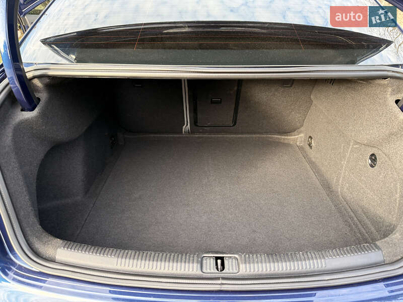 Седан Audi A3 2015 в Івано-Франківську