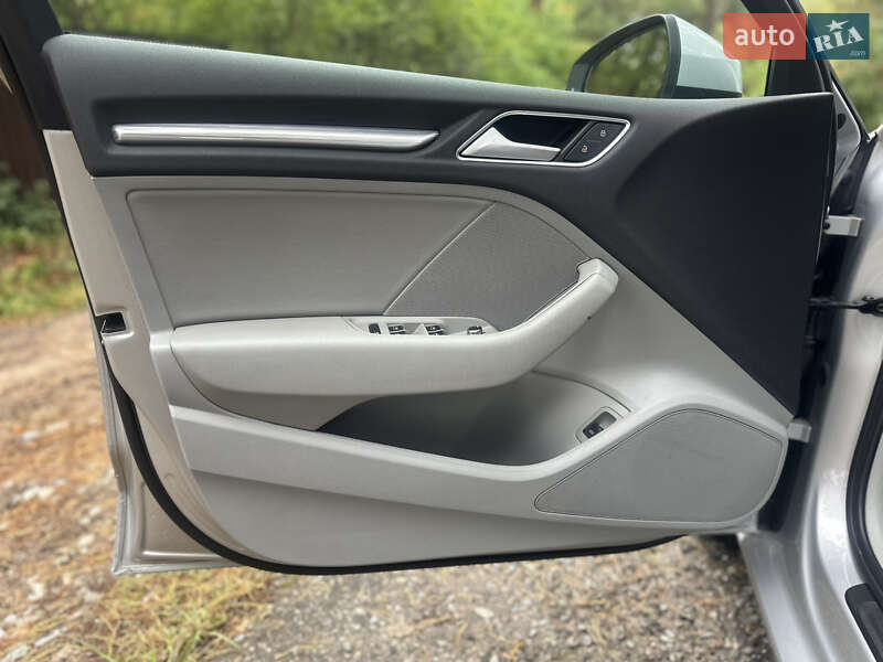 Седан Audi A3 2014 в Києві