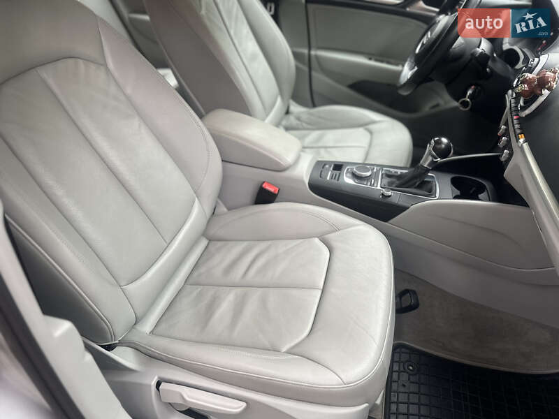 Седан Audi A3 2014 в Києві