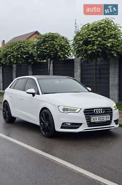 Хэтчбек Audi A3 2015 в Киеве