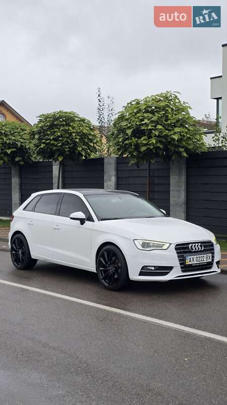 Хэтчбек Audi A3 2015 в Киеве