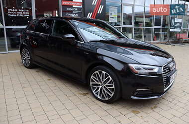 Хэтчбек Audi A3 2018 в 