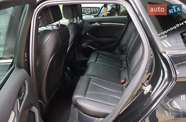 Хэтчбек Audi A3 2018 в 