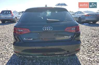 Хетчбек Audi A3 2016 в 