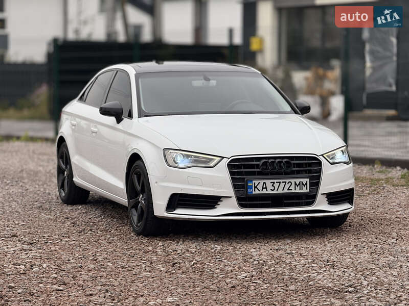 Седан Audi A3 2015 в Києві