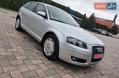 Хетчбек Audi A3 2006 в 