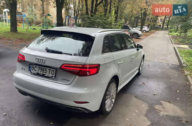 Хэтчбек Audi A3 2017 в 