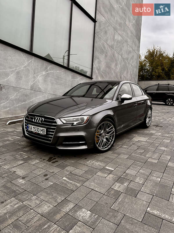 Седан Audi A3 2017 в 