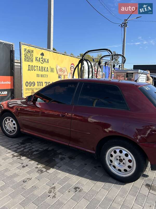 Хетчбек Audi A3 1998 в Лубнах