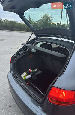 Хэтчбек Audi A3 2005 в 