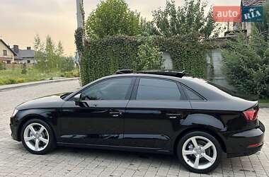 Седан Audi A3 2016 в 