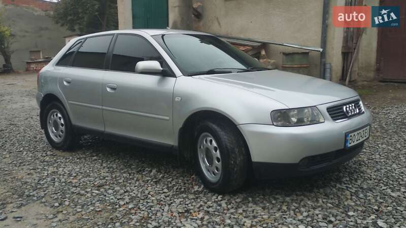 Хэтчбек Audi A3 2002 в Чорткове