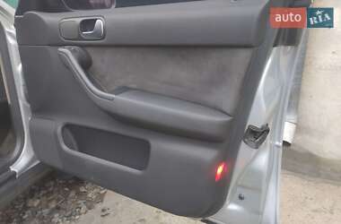 Хэтчбек Audi A3 2002 в 