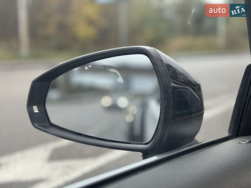 Седан Audi A3 2015 в Киеве