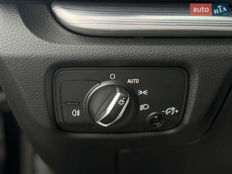 Седан Audi A3 2015 в Киеве