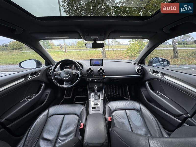 Седан Audi A3 2015 в Киеве
