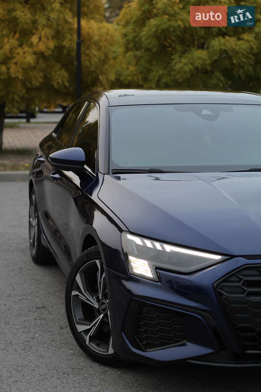 Седан Audi A3 2022 в Днепре
