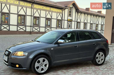 Хэтчбек Audi A3 2004 в 