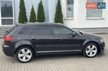 Хэтчбек Audi A3 2010 в 