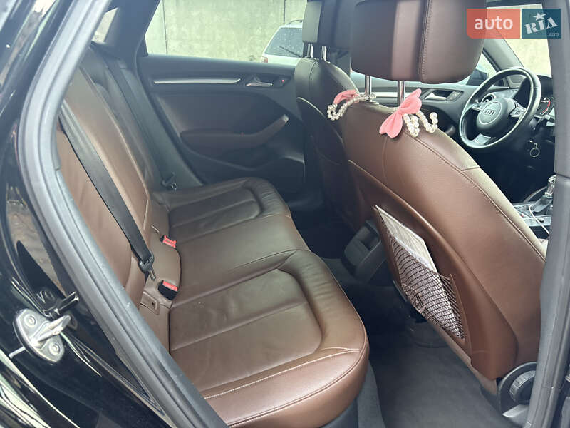 Седан Audi A3 2014 в Києві