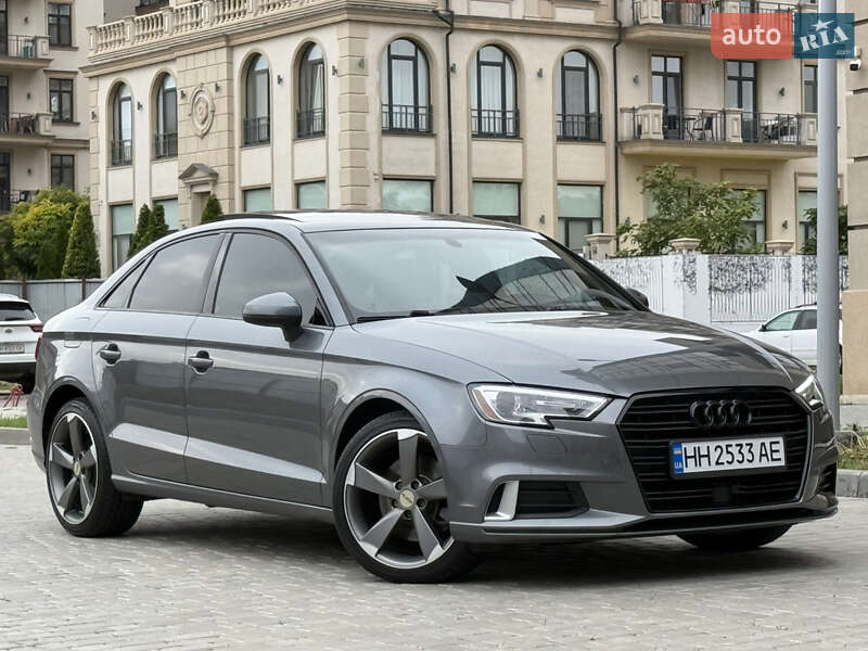 Седан Audi A3 2016 в Одессе