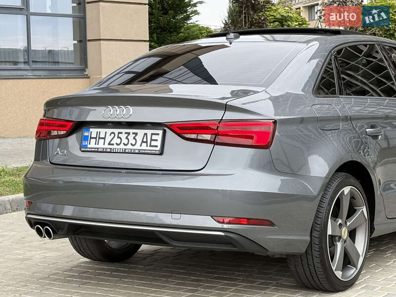 Седан Audi A3 2016 в Одессе