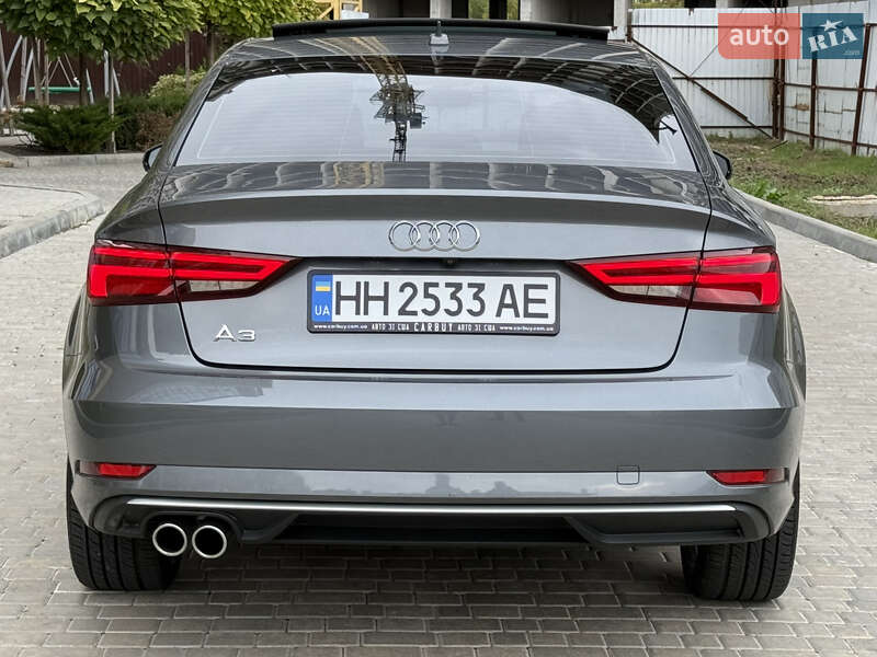 Седан Audi A3 2016 в Одессе