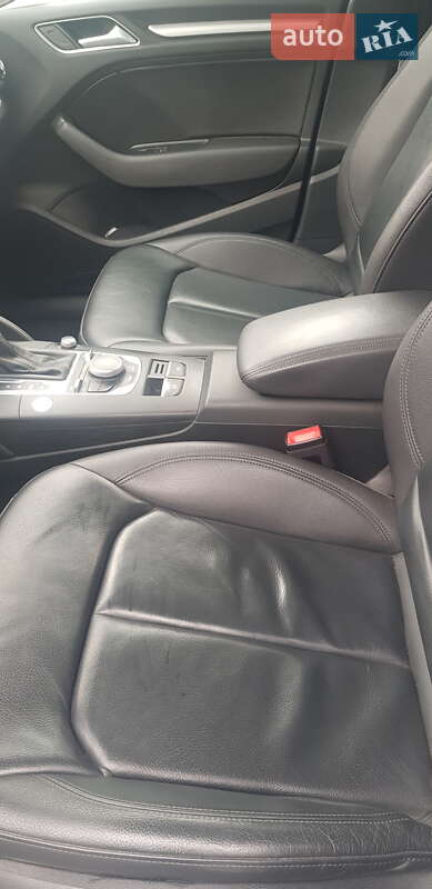 Седан Audi A3 2015 в Киеве