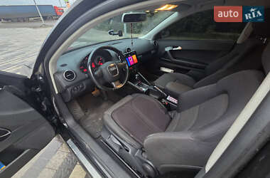 Хэтчбек Audi A3 2005 в 