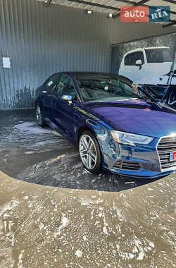 Седан Audi A3 2018 в 