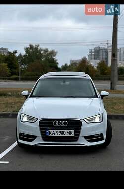 Хэтчбек Audi A3 2015 в Киеве