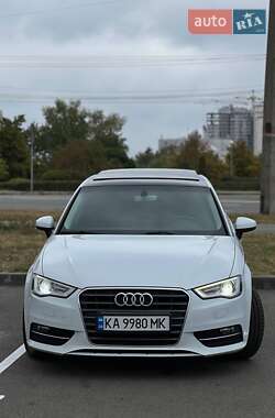 Хэтчбек Audi A3 2015 в 