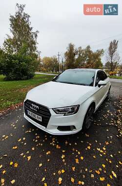 Седан Audi A3 2018 в 