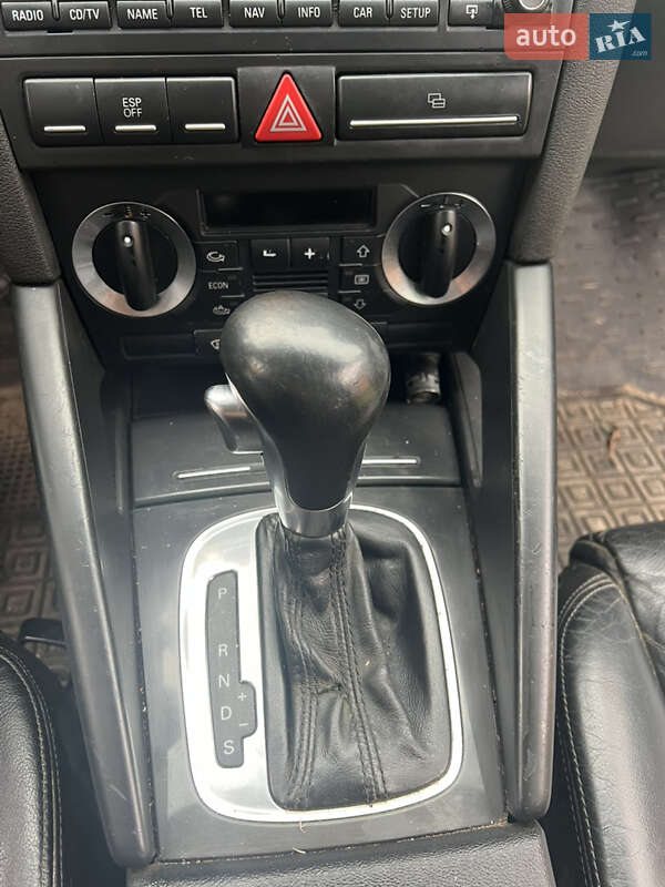 Хетчбек Audi A3 2006 в Дубровиці