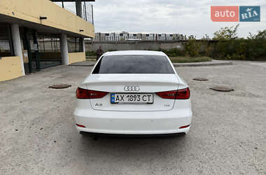 Седан Audi A3 2015 в 