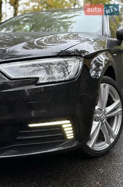 Хетчбек Audi A3 2017 в 