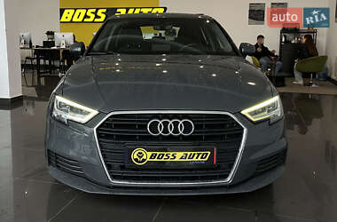 Хетчбек Audi A3 2019 в 