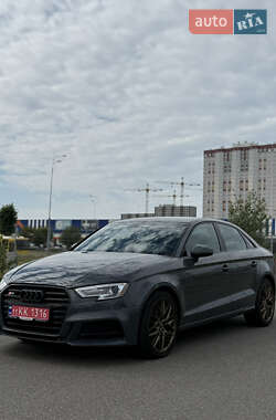 Седан Audi A3 2016 в Полтаве