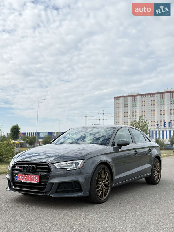 Седан Audi A3 2016 в Полтаве