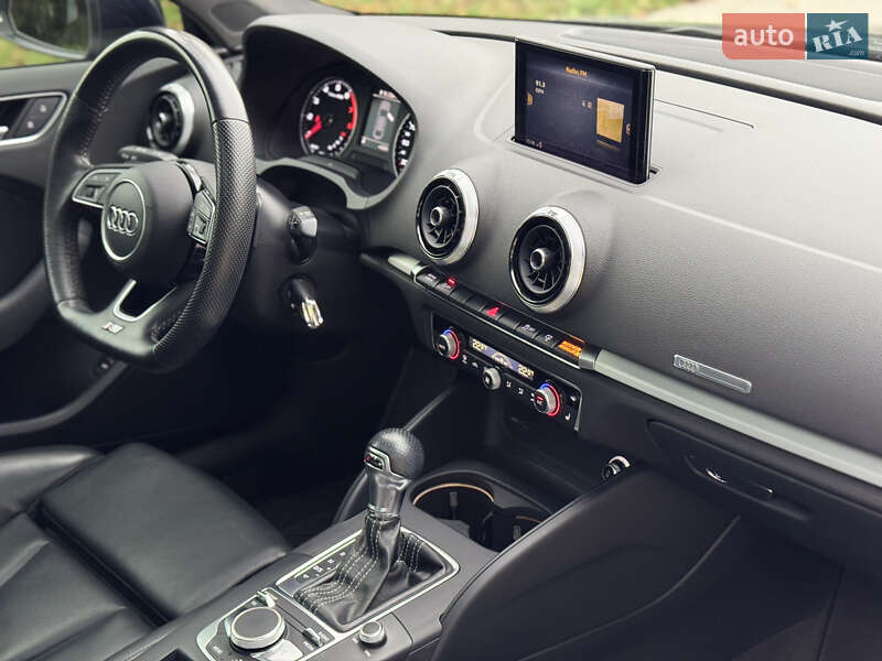 Седан Audi A3 2016 в Вінниці