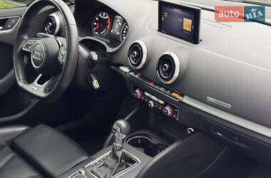 Седан Audi A3 2016 в 