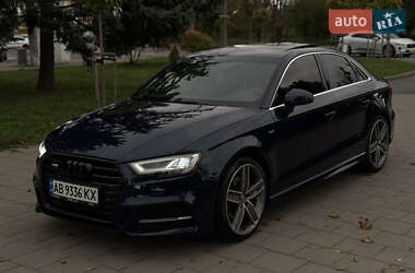 Седан Audi A3 2016 в 
