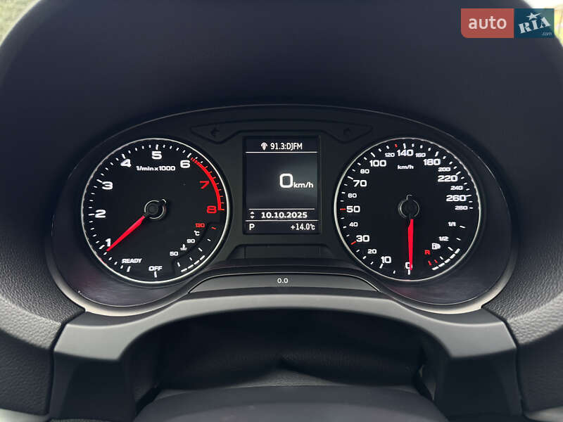 Седан Audi A3 2016 в Вінниці