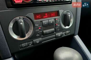 Хетчбек Audi A3 2005 в  фото 47 Хетчбек Audi A3 2005 в